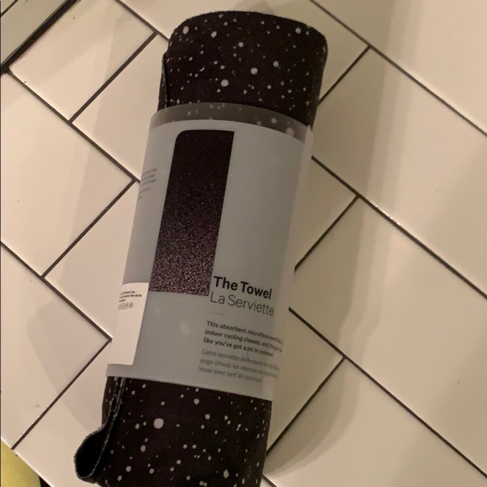 Brand new lulu lemon yoga fitness running towel